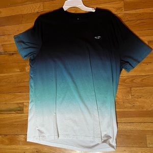 Hollister Ombré blue and white tee X large